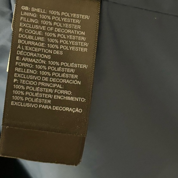 For @Freckled_Fox_ only The North Face Jacket Blue Black Women’s M Embroidered - Picture 6 of 7